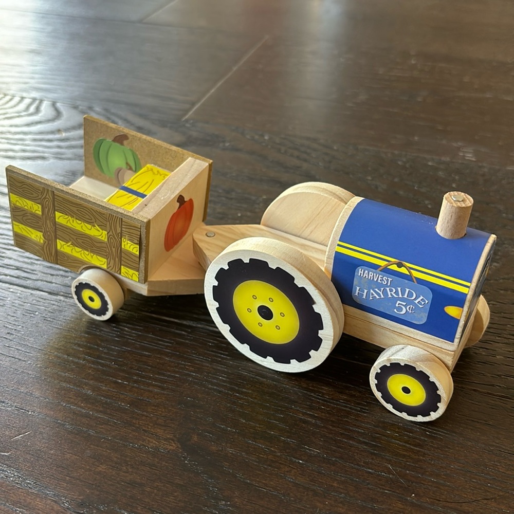 Lowe’s Wood Hayride